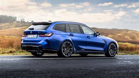 Ilustrativní vizualizace podvozkových výztuh a jejich rozložení u BMW M3 Touring