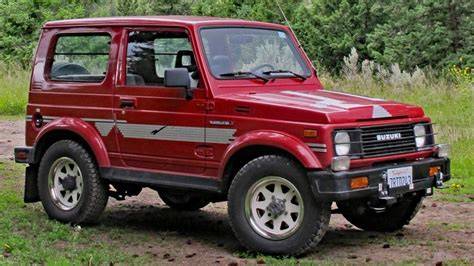 Obrázek sady pneumatik a disků pro Suzuki Samurai a Jimny