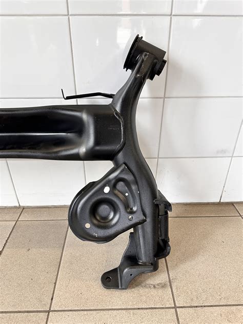 Schéma zadní nápravy Renault Espace IV s vyznačením místa uložení pružiny