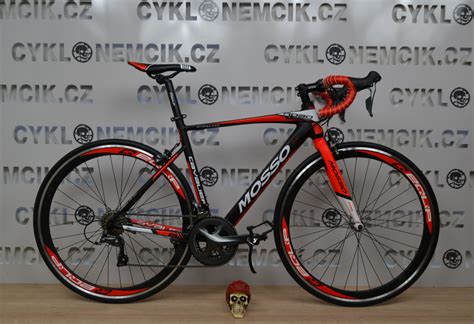 Silniční kolo osazené komponenty Shimano Claris