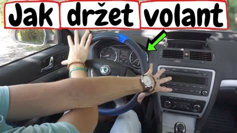 Infografika: Správná pozice rukou na volantu a typy ručkování