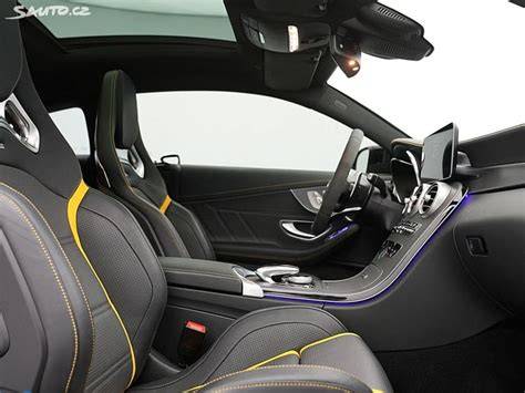 Infografika: Srovnání rozměrů Mercedes-Benz C Coupé a třídy S