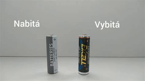 Infografika: Jak poznat vybitou baterii a bezpečná výměna autobaterie
