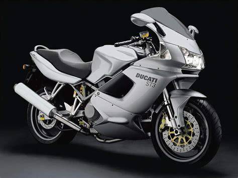 Infografika: Rozvodový systém u dvouválcovového motoru Ducati ST3 2004