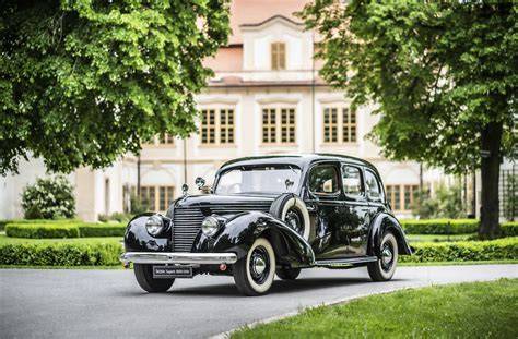 historický Škoda Superb 1930s