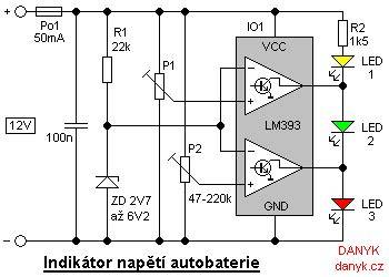 Infografika: Vnitřní schéma LM393 a zapojení indikátoru napětí autobaterie