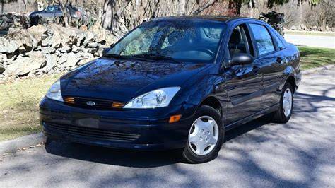Infografika: Parametry brzdového bubnu Ford Focus 2002 1.8 - rozměry a montáž