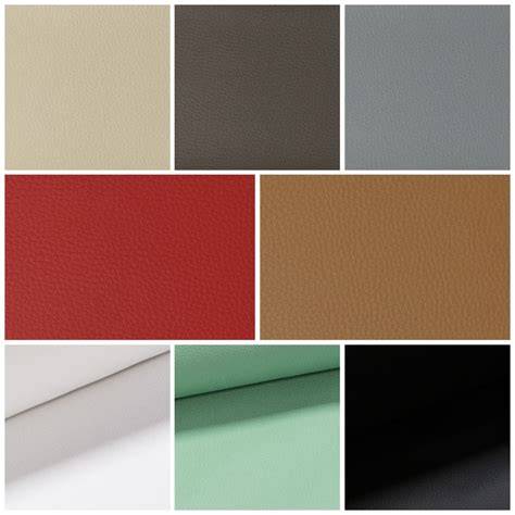 Infografika: Srovnání materiálů pro čalounění stropu (alcantara, koženka, látka)