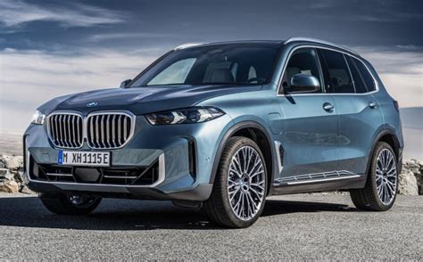 BMW X5 G05 s výraznými ledvinkami a ostrými liniemi
