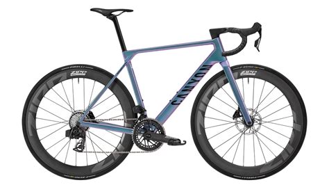 Grafika: Srovnání geometrie Endurace CF SLX a Ultimate CF SLX