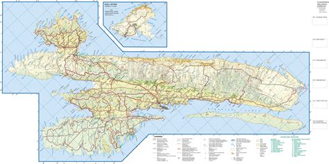 Mapa ostrova Rab s vyznačenými hlavními cestami a přístupovými body.