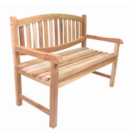 Detailní záběr na mohutný 12 cm široký límec teakové lavice FABIO s precizně zpracovanými čepovanými spoji