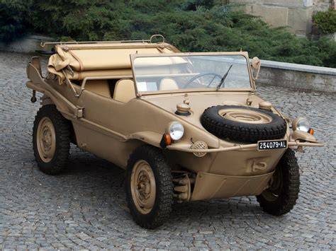VW Schwimmwagen historická fotografie