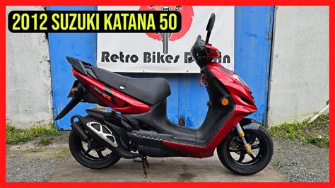 Infografika: porovnání výkonu, spotřeby a unikátních dílů verzí Katana 50 vs 70 ccm