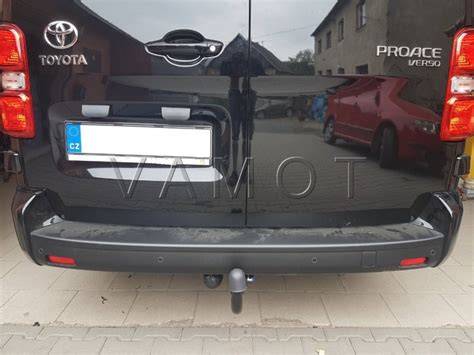 Obrázek montáže tažného zařízení Toyota Proace Verso