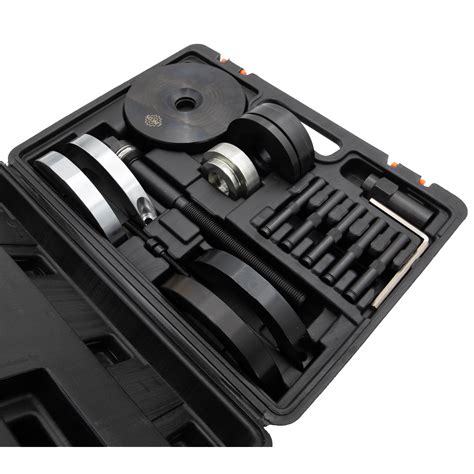 Ilustrační schéma různých typů volantových tyčí a nábojů pro Škoda Felicia