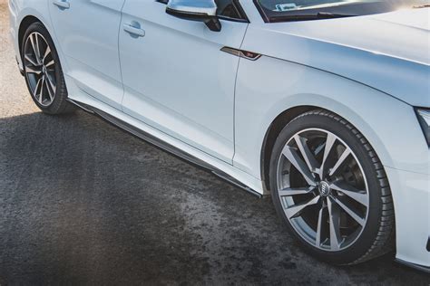 Sportovní boční prahy pro Audi A5 F5 v RS stylu