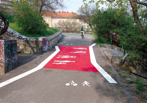 Mapa stezek pro chodce a cyklisty v urbanizovaném prostředí