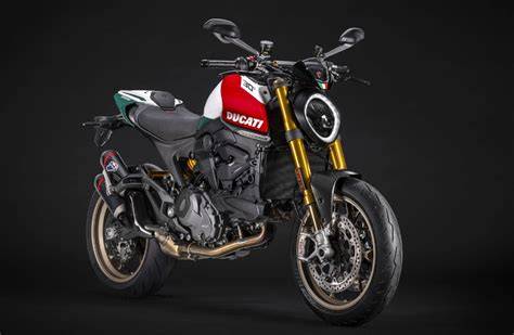 Infografika: Vývoj objemů a klíčových verzí Ducati Monster