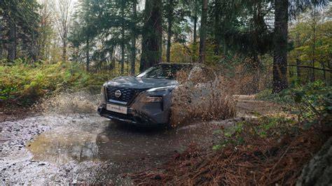 Infografika: srovnání motorů X-Trail a variant N-Trek