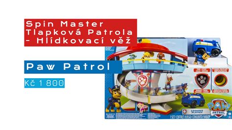 Kolekce různých vozidel a figurek Tlapkové patroly připravených k akci