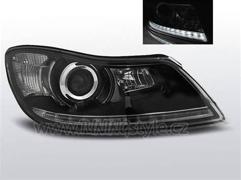 čirá optika a LED svetla ilustrace pro Škoda Octavia II