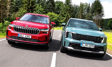 Infografika: Porovnani objemu zavazadel a rozmeru Sorento vs. Kodiaq