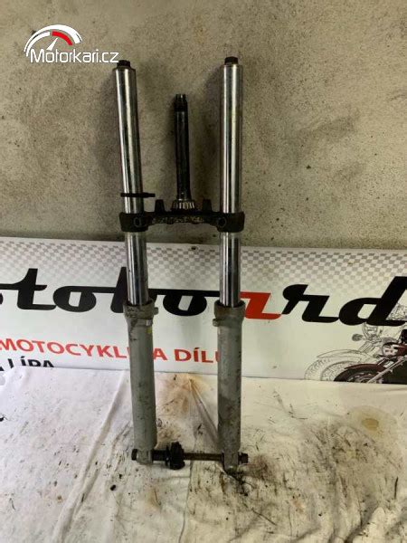Schéma přední vidlice motocyklu Suzuki GSX 1400