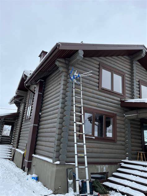 Fotografie demontáže střešní antény a nalezení problému se zesilovačem