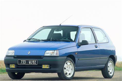 Grafika interiéru Renault Clio s 10