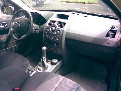 Návrh schematu napájení palubní desky Renault Scenic II