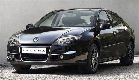 Infografika: Renault Laguna III modelové verze a výbavy