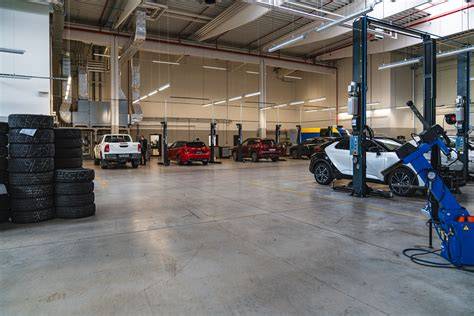 Servisní hala Toyota - příklad vybavení