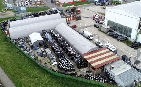 Ilustrační foto náhradních dílů pro automobily