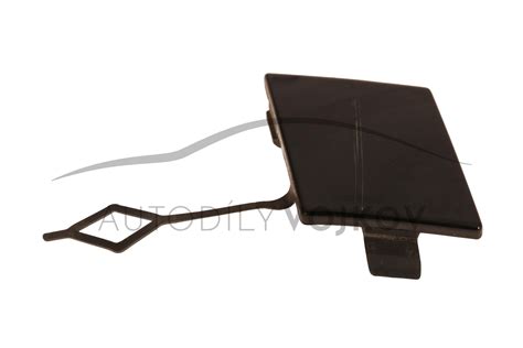Ilustrační foto tažného oka namontovaného na přední části vozidla