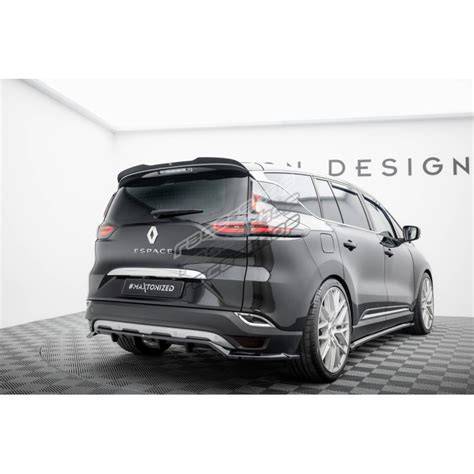 Graf srovnání objemu kufru Renault Espace a vybraných konkurentů