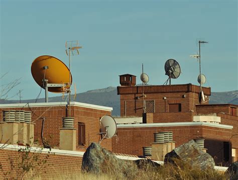 Ilustrace různých typů televizních antén