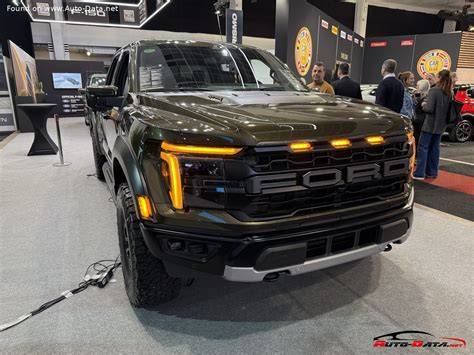 Ford F-Series F-100/F-150 XII SuperCrew - technické údaje a varianty motorů