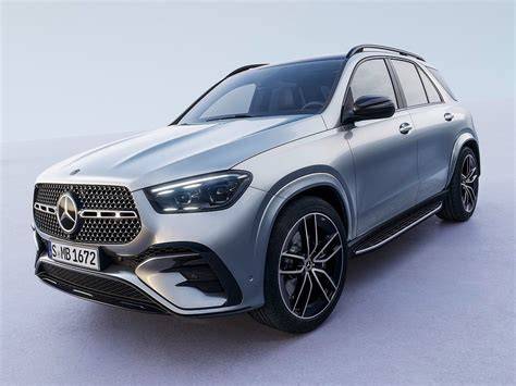 Mercedes-Benz ve filmu Jurský svět - GLE Coupé a další vozy