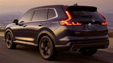 Infografika: porovnání verzí CR-V a Sport Line