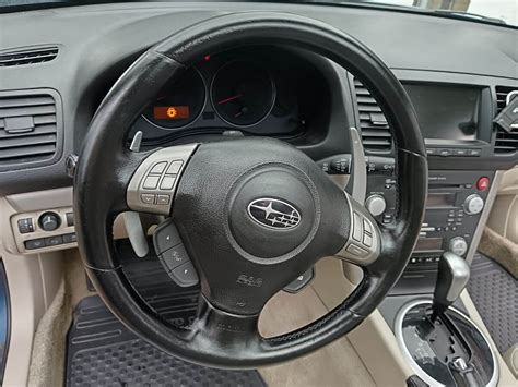 Infografika: Správná kompatibilita 6-děrového volantu s 70mm PCD na vozy Subaru