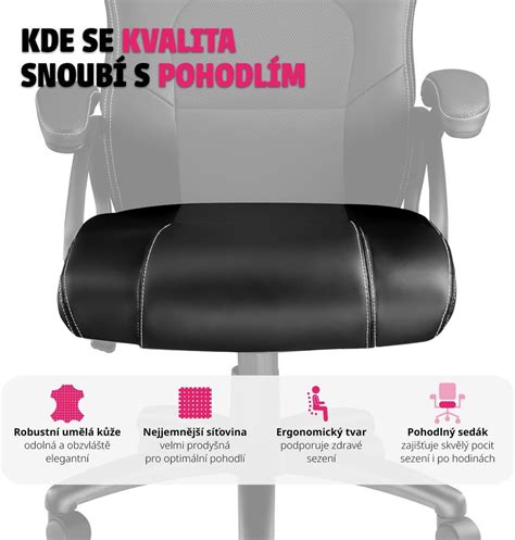 Detail texturovaného povrchu ovladače a jeho ergonomického tvaru
