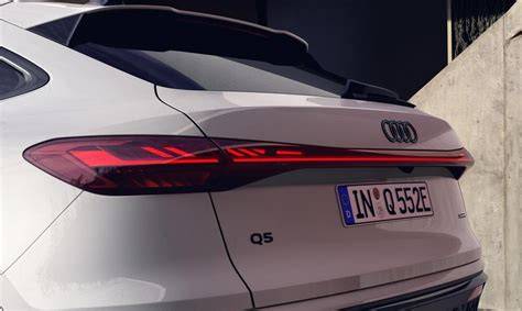 Obrázek ukazující délky stěračů 600/500 mm pro Audi Q5