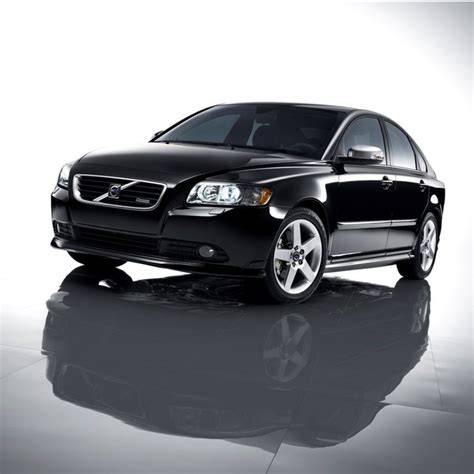 Ilustrace kompatibilních doplňků pro Volvo S40 a jejich umístění