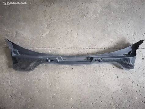 kryt pod stěrače a torpedo Renault Clio II