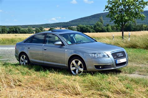 prinose zavazadelniku Audi A6 C6 4F - pohled zezadu