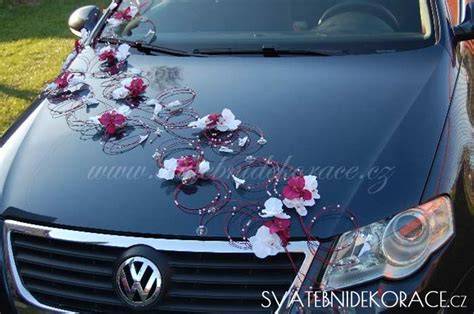 svatebni auto dekorace fotog afie