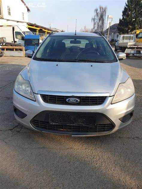 černé Ford Focus MK2 komponenty a díly