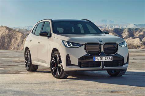 Infografika: Srovnání rozměrů a výkonů BMW X3 verzí 20i a M50