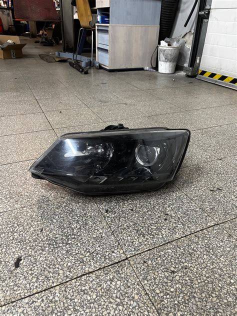přední světlomet Fabia před a po renovaci